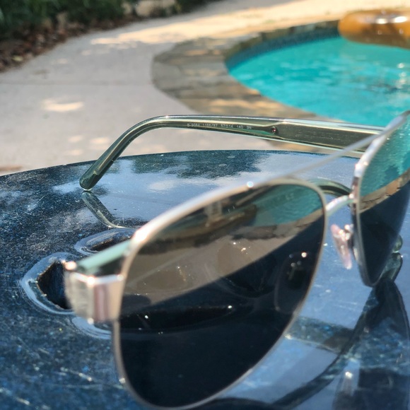 Burberry - Picture 2 of 3